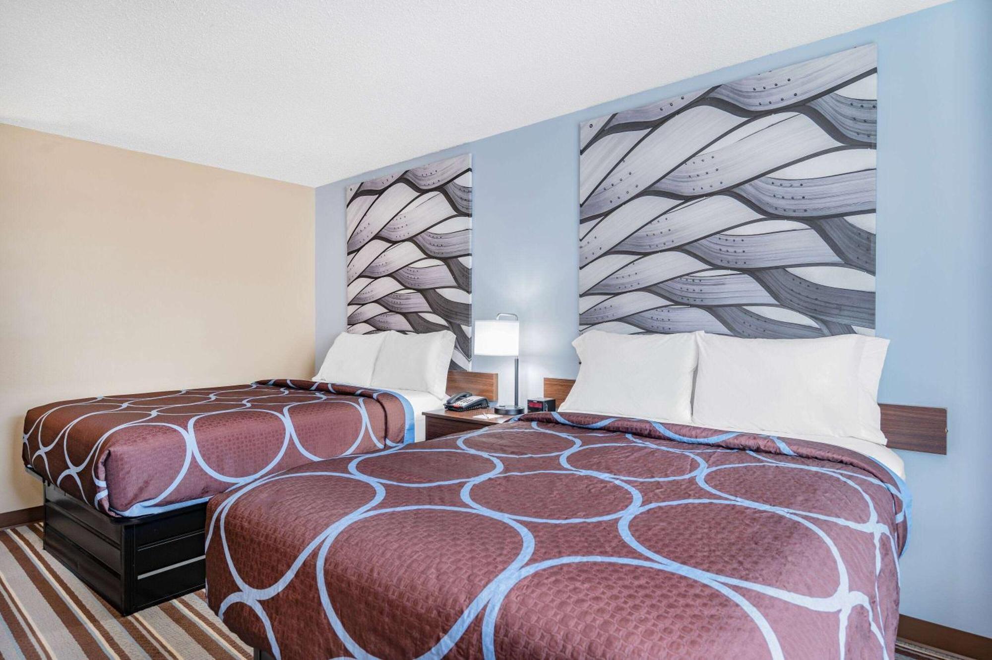 Super 8 By Wyndham Joliet Hotell Exteriör bild